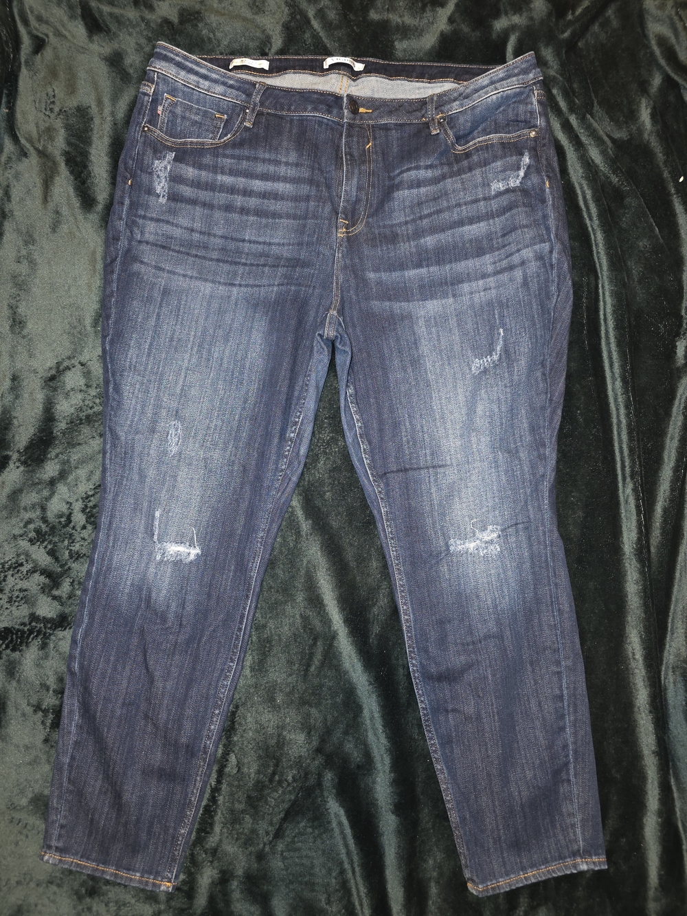 Vigoss Dark Blue Skinny Jeans with Subtle Distressing Sz 22
